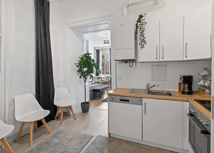 Three Bedrooms - 80 M2 - 2 Min To U4 Meidlinger Hauptstrasse Viena