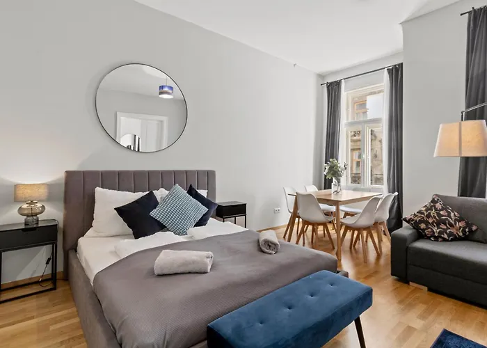 Three Bedrooms - 80 M2 - 2 Min To U4 Meidlinger Hauptstrasse * Viena
